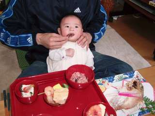 お食い初め お寿司屋さんでお膳を お食い初めネット 赤ちゃんの百日祝い